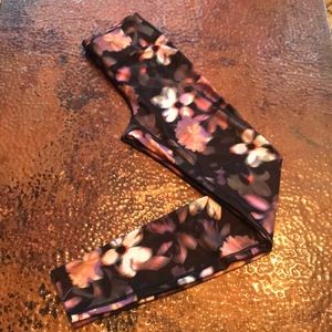 {Joy Lab} Workout Leggings. Size Small. Like new!